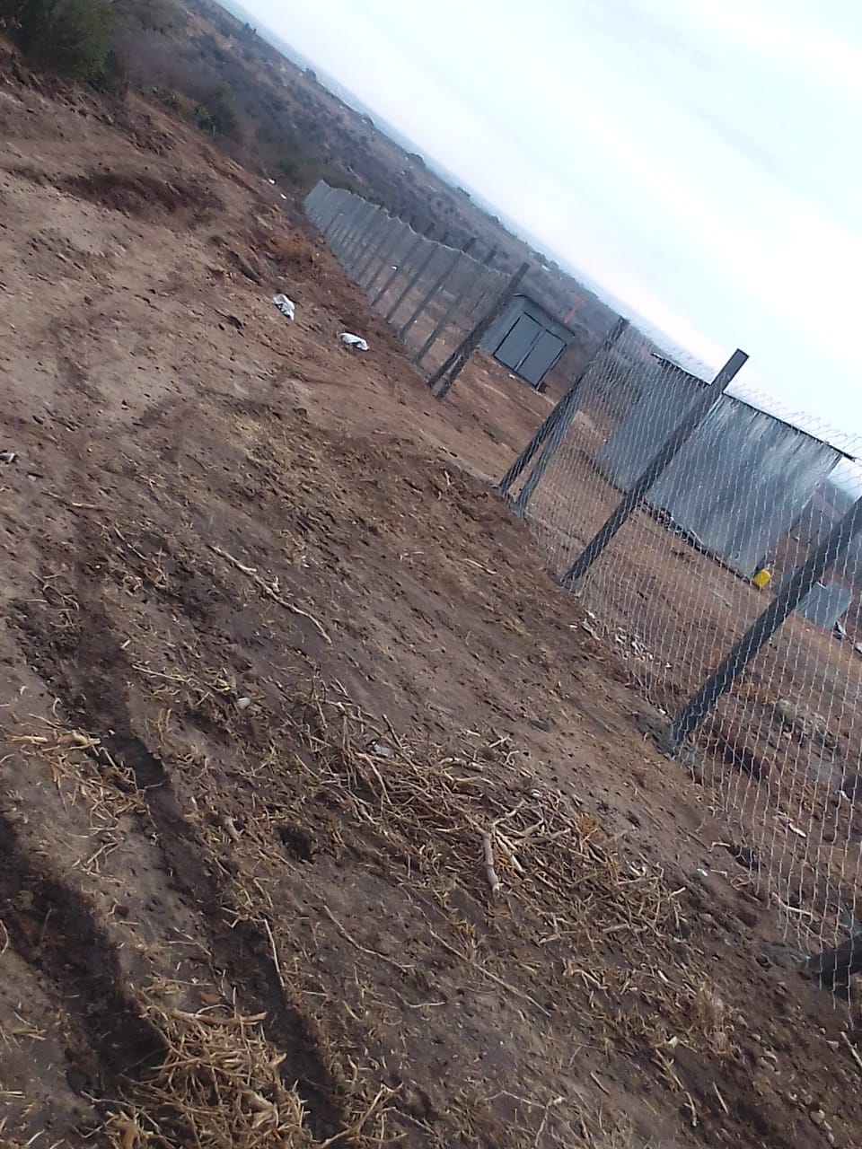Vigingi Afrika fencing installed at a school